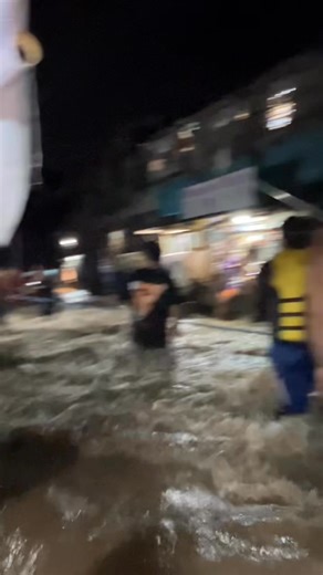 627K views · 2.8K reactions | LIVE REPORT. Rescue operations sang mga personnel sang Bureau of Fire Protection-Bacolod sa Purok Carvic, Barangay Mandalagan, Bacolod City. | Bombo Bacolod Livestream | Facebook