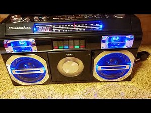Studebaker Master Blaster CD-RW/CD-R/CD-DA Old School Boombox AM/FM Radio SB2149B