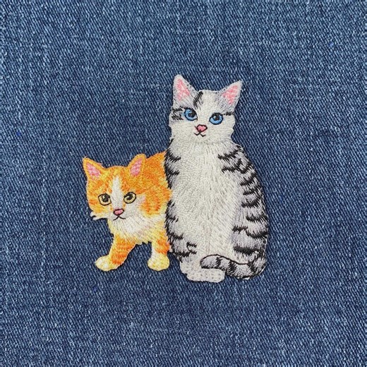Two Cats Applique Patch - Embroidered Kitten & Cat Animal - Cute Feline Iron On Patch for Pet Lovers, Backpacks Gifts