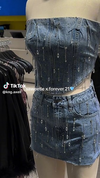 the icygirl takeover💎|| saweetie x forever 21 now out! come shop with us @FOREVER 21 in Florida Mall! #saweetie #icygirlsaweetie #icygirl #saweetieforever21 #forever21