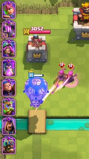 New Hero vs Evos dmg comparison 💀 #clashroyale