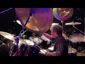 Stunning performance with drumming genius Simon Phillips!