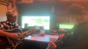 Killing some time on the tour bus 🤠🎶 Making music along the way 🔥 Have yourself a Big & Rich day! www.bigandrich.com for upcoming dates. #bigandrich #ontheroadagain #countrymusic #ontour #tourbus #music #guitarplayer | Big & Rich