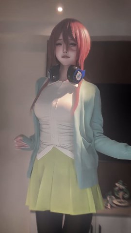 Cute Miku Cosplay - Anime & Lolita Style