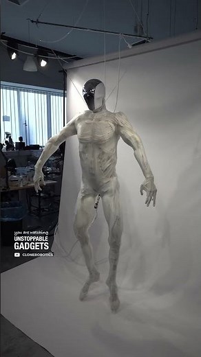 This robot hand mimics human movement