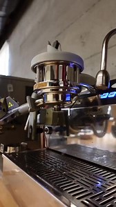 16K views · 149 reactions | Rồi nó độc chiếm luôn cái quầy bar rồi | Bartender Việt Nam | Facebook