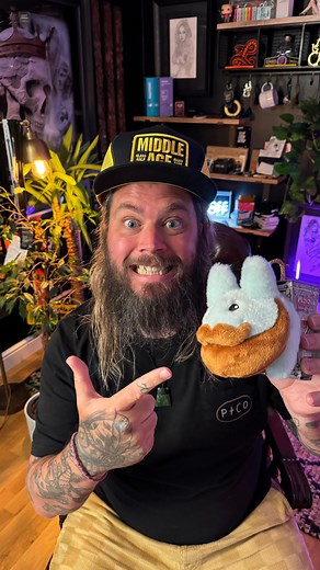 James Martin | Brand Designer on Instagram: "How to balance a logo with a long name. . The spacing between the mark, type and sub type can be tricky when working with a long name in a logo. . I like the use the rule of 2 & 3 when possible as this always gives me a great basis to tweak from. . What I will do is take the height of my main type and split this into halves! Or the rule of 2. . This then gives be some intentional spacing I can use to create my logo and I know the spacing between the e