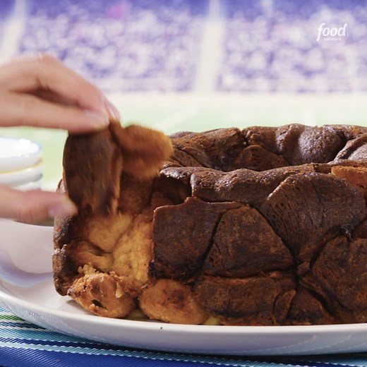 548K views · 2.7K reactions | This savory monkey bread is loaded with cream cheese-stuffed jalapeños!  It's gonna be a BIG WIN for the big game! Save the recipe on your Food Network Kitchen app: https://food-network.app.link/lUGLkrxKs3 and shop the products: https://go.whi.sk/bzcz! | Food Network | Facebook