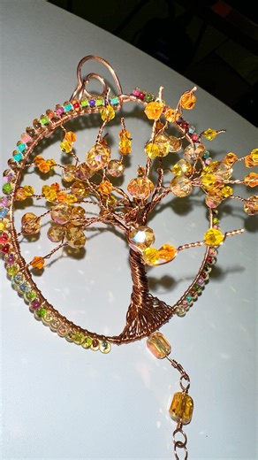 Crystal Tree of Life Sun Catcher #diycrafts #wiretree #suncatcher #treeoflife