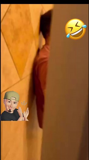 668K views · 10K reactions | The best laugh and the best reaction 藍藍藍 #maikmasterpranksreloaded #maikmasterpraks | Maik Master Pranks Reloaded | Facebook