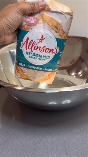 3 ingredient bread rolls / buns 🥯. All you need is baking powder, bread flour & Greek yogurt, so simple & quick to make ☺️. - - - - #cheflife #breadrolls #breadbuns #bread #homemadebread #breakfastidea #easyrecipe #chefsoninstagram | YUMS By YA