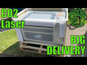 Monport 60Watt MP460 CO2 Laser, unboxing, set up and testing.