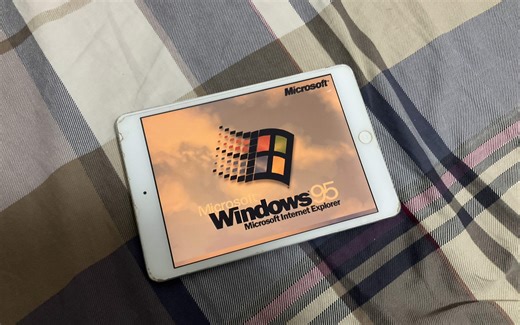 「iDOS运行」使用越狱的iPad mini2运行Windows 95中文版，附win95中文版下载链接