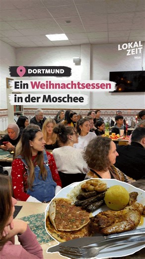 WDR Lokalzeit on Instagram: "Mitten in der Nordstadt bringt Ümithan Yağmur gemeinsam mit jungen Ehrenamtlichen vom Forum Jugend in Dortmund Menschen zusammen – bei einem Weihnachtsessen in einer Moschee. 🕌🎄 In der Abu Bakr Moschee entsteht zwischen Gesprächen und leckerem Essen ein Abend voller Begegnungen. Hier sollen Vorurteile abgebaut werden und Verständnis füreinander wachsen. 🤝❤️ #FriedenSchaffen #WeihnachtenInDerMoschee #Dortmund #WDR #ARD #Lokalzeit"