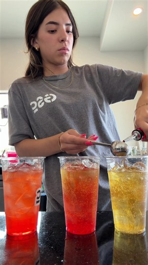 How to Make a Red Bull Float Drink — Barista-Style Recipe