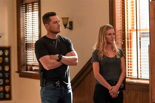 Tracy Spiridakos & Jesse Lee Soffer Share Smiling Selfie Together in Lisbon (PICS)
