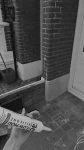 9.4K views · 143 reactions | Mastic Man- Silicone caulk application- windas #satisfying #masticman #southcoastsealantsltd | southcoastsealantsltd | Facebook