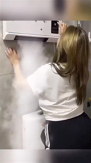🌞 Warm days are coming – time to cool down! ComfortAir Pro gives you instant fresh air, exactly where you need it. ✔ Powerful cooling for every room ✔ Portable & easy to move around ✔ Plug & play – no installation needed ✔ Energy-efficient and cost-saving ❄ Stay cool, even on the hottest days. 🛒 Order now with 40% off free delivery! https://auvoraa.com/collections/all-products/products/climora-airco-smart-cooling-for-australia-s-hottest-days | Auvoraa.com