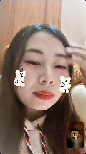 Dani Pepe và nụ hôn bất ngờ