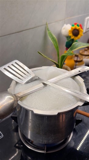 kash ye trick pahle Pta hota #doodh #boiling #tricks #trickvideos #hack #kitchenhacks #recipehacks