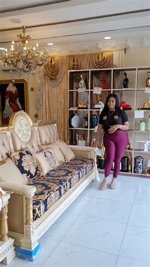 Onobhamien Adodo on Instagram: "Victorian Setee Two 3 seater Two single seater Center table Two side table . . CODE 1014 . .#Victorian #Baroque #royal"