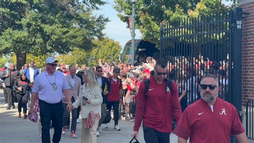 Alabama Football Walks Into Williams-Brice Stadium