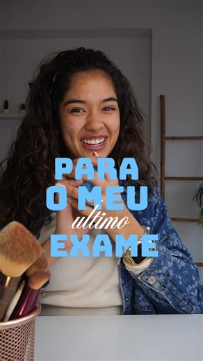 pub | Não estava à espera que um creme fizesse ISTO na minha pele 💙😮‍💨 fresco, leve e que textura superrr diferente Até ao dia 8 de março, a Garnier está a desafiar os criadores de conteúdo a fazerem um post a dar a sua opinião sobre esta mega inovação. Habilitas-te a entrar na squad de influenciadores da marca, recebendo 1 ano de produtos grátis, e ainda uma noite para duas pessoas num hotel 5 estrelas. Sabe mais em @Garnier Portugal ou garnier.pt #GarnierSkincare #CuidadosDePele #CremeSorve