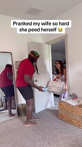 339K views · 1.1K reactions | Never mess with that postpartum bladder 路‍♂️ #prankfail | Nika Diwa | Facebook