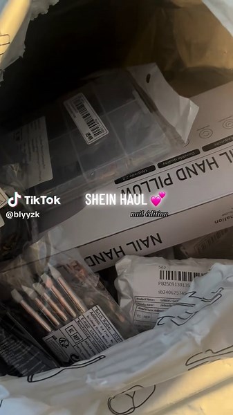 15€ tout les poses 🥰 (les gels sont pour les essai sur capsule pas pour clientes) ! #po91 #91 #nail #pourtoii #debutante