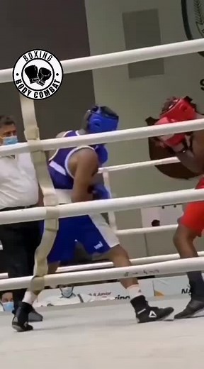 Exciting Boxing Match Between Two Skilled Fighters