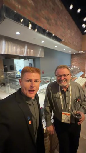 I’m met the guy that built the worlds biggest forklift in Las Vegas, Nevada #trackzilla