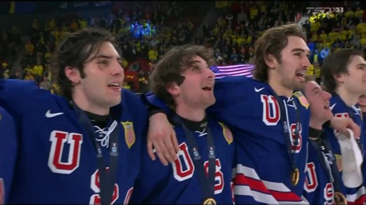 The American players singing their national anthem together after winning Gold at the #WorldJuniors 🇺🇸 https://t.co/JenCCaVTLO | Washington Capitals Loyal Fans