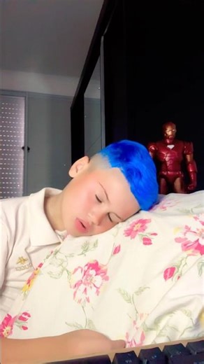 MC Lorenzo woke up startled #mclorenzo