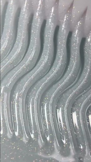 Tendance Ongles Mariage & Été 2026 : Le Liquid Polygel Paillettes 🕊️🧜‍♀️