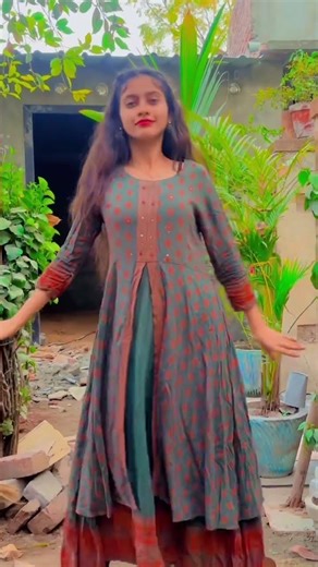 Ankh jo Tujhse Lad Gayi Re #viralvideo #youtubeshorts #dance #hindisong