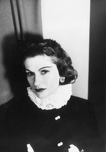 Coco Chanel, la stilista che ha trasformato la moda in business