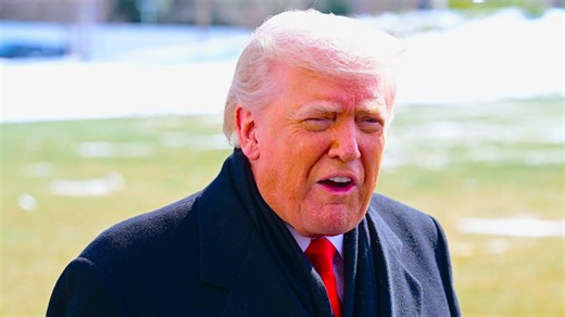 Trump demands new official portrait while first stays secret