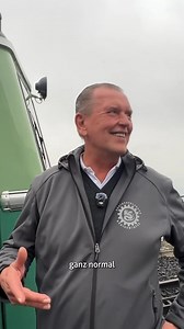 Constantin Pläcking zu Besuch bei der Drachenfelsbahn mit spannenden Einblicken hinter die Kulissen! 🥰 Ganzes Video auf YT @cplaecking ansolut sehenswert 😍 #Drachenfelsbahn #cplaecking #Zahnradbahn #Siebengebirge @cplaecking | Drachenfelsbahn