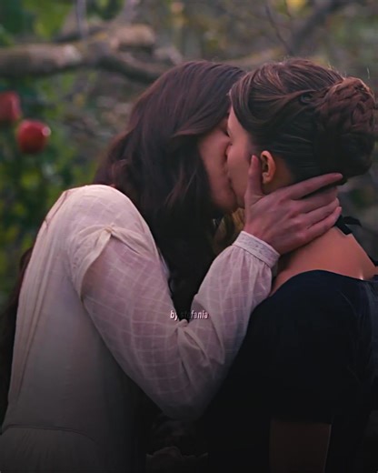 THE KISS OMFG || #emisue#dickinson#emilydickinson#suegilbert #emisueedit #emilydicinksonedit