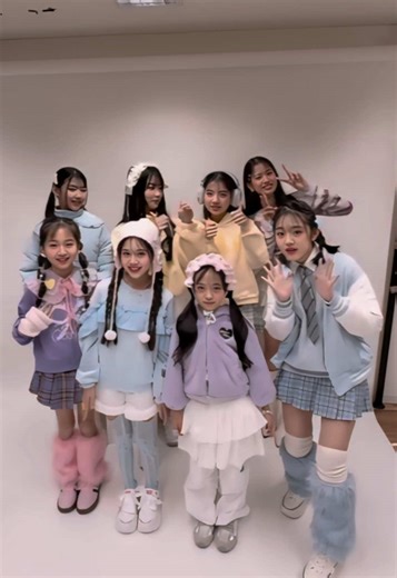 Cuugal 2月号本日発売🧸❤️ 今月号の表紙はこの8人❣️ みんなチェックしてね✨️ @上埜 れのん🦋 @小日向 希衣 🎀🫧 @PG_全国ツアーを目指す小中学生集団 @🩷ももわ🩷 @あいり🍭🧸💙（親管理） @りさち 石出莉彩 @ひすい🌼🫧 @☻佐藤にこ☻親管理