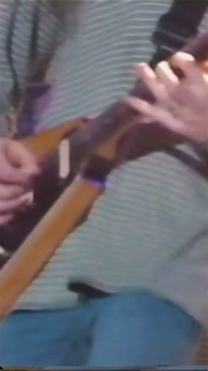 Paul Gilbert - Screamin Blues O'Mania (1996) #guitarsolo #paulgilbert #billysheehan #pattorpey #mrbig | Shred Music TV