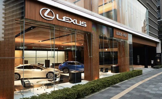 【レクサスNX】レクサスディーラーでタイヤ交換をしてみた！費用やサービスを紹介｜クルマーク