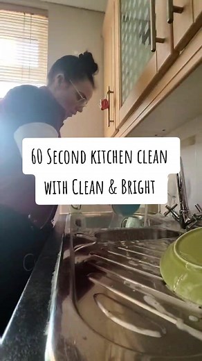 Speed clean with me 🙌👌✨ We love a good walk in V Walk Out 💕 #speedclean #clean #cleaner #cleanandbright #cleaningservice #wigan #northwest #cleaning #cleantok #messytiktok #cleaningtiktok #cleanwithme #cleaners #northwest #wigan #fyp #joinme #working #voiceover