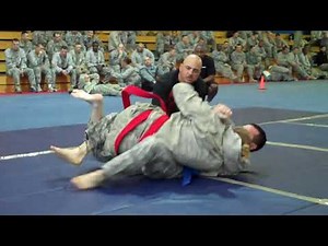 Man vs Woman BJJ Fight.......Triangle choke submission