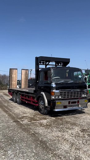 #ダンプカー #レトロな車 #レトロ車 #トラックドライバー #作業動画 #車レトロ #トレーラー運転手 #トレーラーカスタム #トレーラー神業 #ディーゼル車 #トレーラー運転 #ドルフィン #日野 #セルフローダー #大型