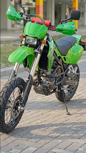 The Ultimate Street Weapon? | Kawasaki D-Tracker 250 Review