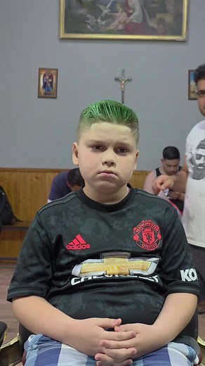 #zohan_kids_barber #zohan_barbershop #ajándék #hiarstyle #اطفال #boy #budapest