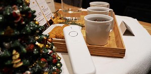 ウェアラブル翻訳機｢ili｣レビュー：活用するのにコツがいるけど、こりゃ便利