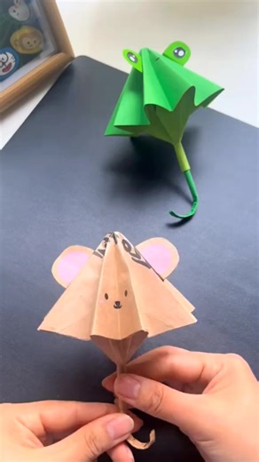 138K views · 1K reactions | Origami frog umbrella #origamifrog #papercraft #diyumbrella #creativecraft #handmadeart #funwithorigami #paperart #craftideas #kidscraft #uniqueorigami | paper craft | Facebook