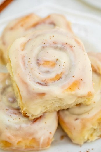 Instant Pot Cinnamon Rolls | Recipes From A Pantry